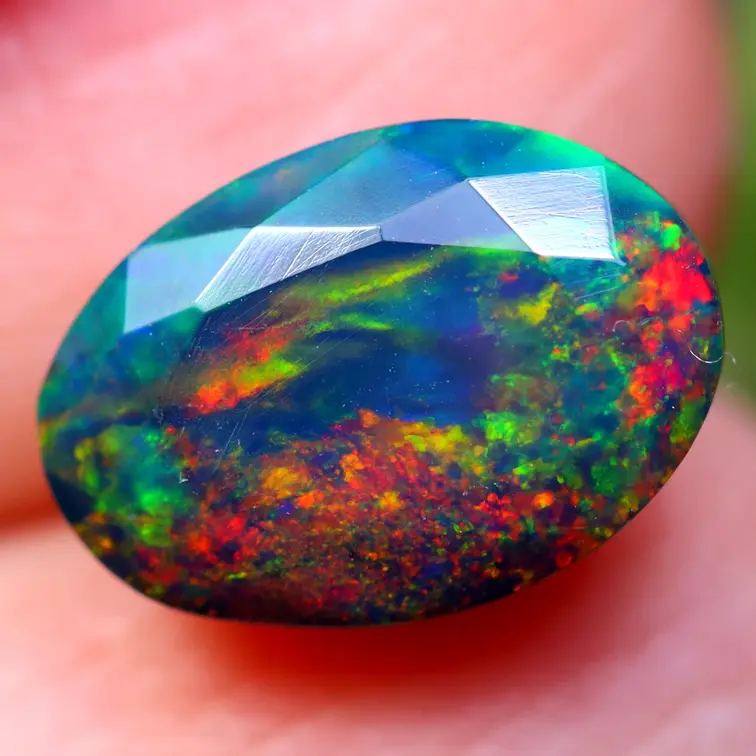 Welo éthiopienne - Opale fumée "Elysian Prism" - (10.7 x 7.6 x 5.7 mm - 2.06 carats)
