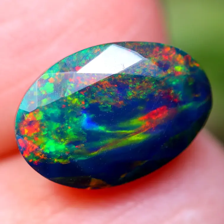 Ethiopische Welo - Gerookte Opaal "Elysian Prism" - (10.7 x 7.6 x 5.7 mm - 2.06 karaat)