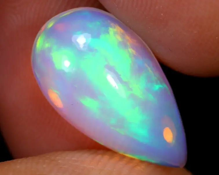 Natuurlijke Ethiopische Welo Opaal - "Starry Bloom" - 16.7 x 9.3 x 5.4 mm - 3.58 karaat