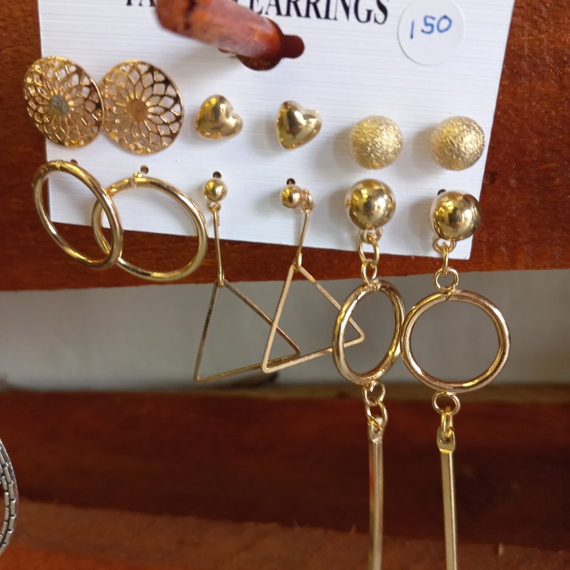Gold Loop earings