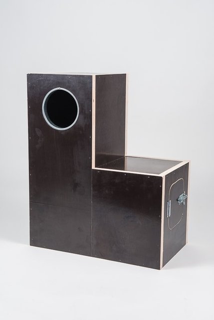 Broedblok Grijze roodstaart van betonplex | Duurzaam & veilig