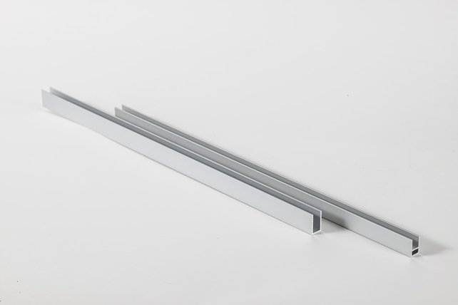 Aluminium Voorfronthouders 40 cm voor broedkooien | Duurzaam & eenvoudig Aluminium Voorfronthouders 40 cm voor broedkooien | Duurzaam & eenvoudig