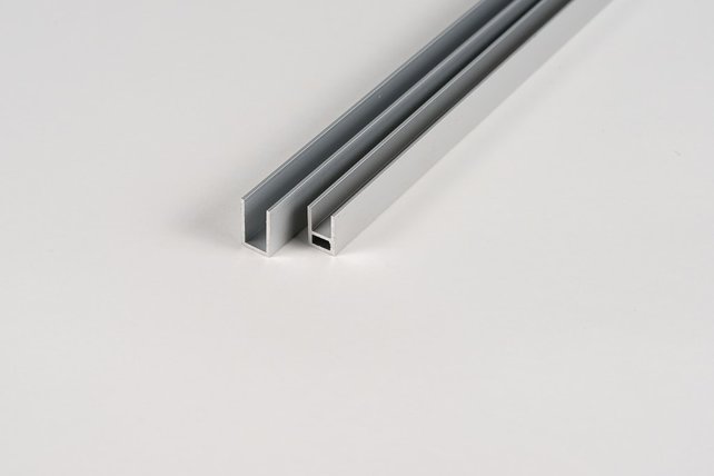 Aluminium Voorfronthouders 40 cm voor broedkooien | Duurzaam & eenvoudig Aluminium Voorfronthouders 40 cm voor broedkooien | Duurzaam & eenvoudig