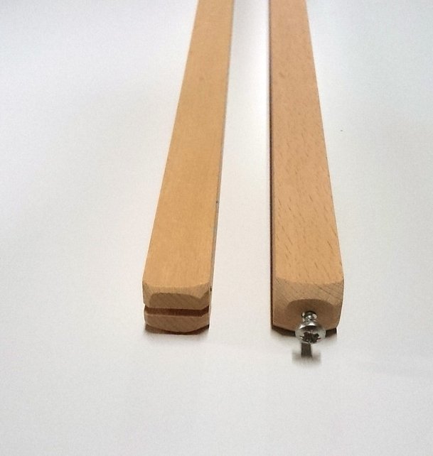 Vierkante houten zitstok 40 cm (18 MM) Vierkante houten zitstok 40 cm (18 MM)