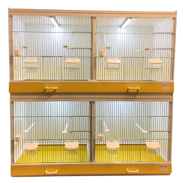 Kunststof broedkooi 2 delig met gekleurde lades