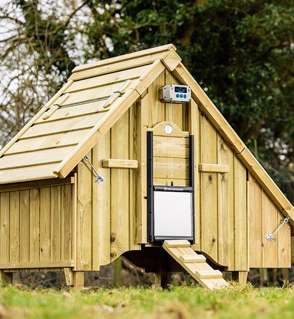 Automatische kippenhok deuropener & zelfsluitende deurset Automatische kippenhok deuropener & zelfsluitende deurset
