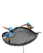 Vogelvoederbak met ijsvogels Vogelvoederbak met ijsvogels