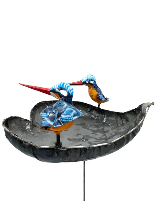 Vogelvoederbak met ijsvogels Vogelvoederbak met ijsvogels