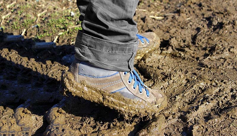 werkschoenen schoonmaken en onderhouden onderhoudtips