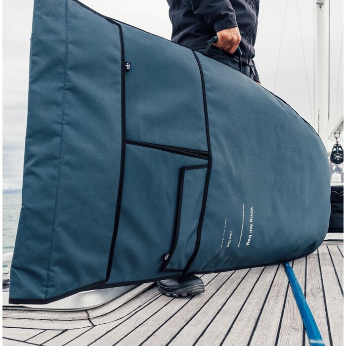 Manera Manera Day Wing Bag