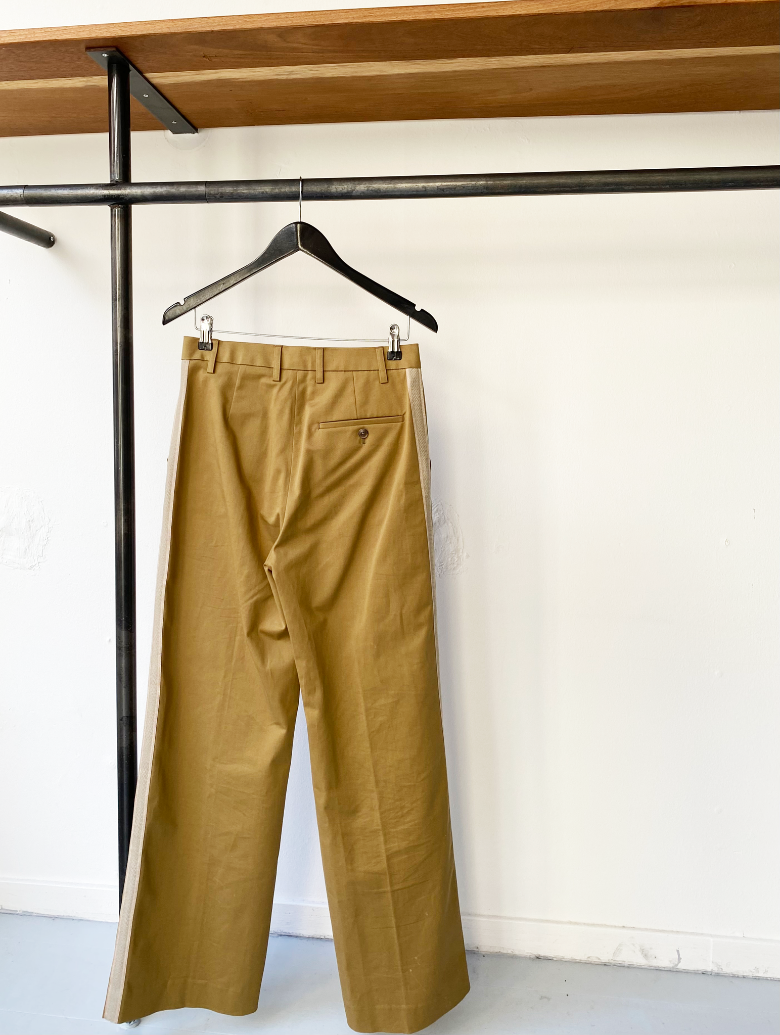 Closed cotton blend trousers size 28