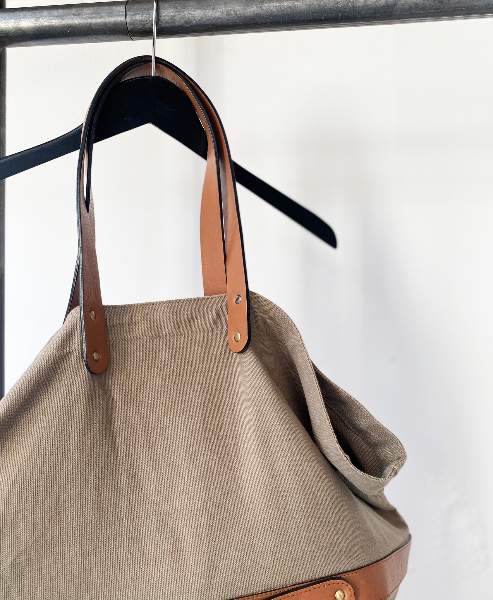 Rabens Saloner canvas and leather bag