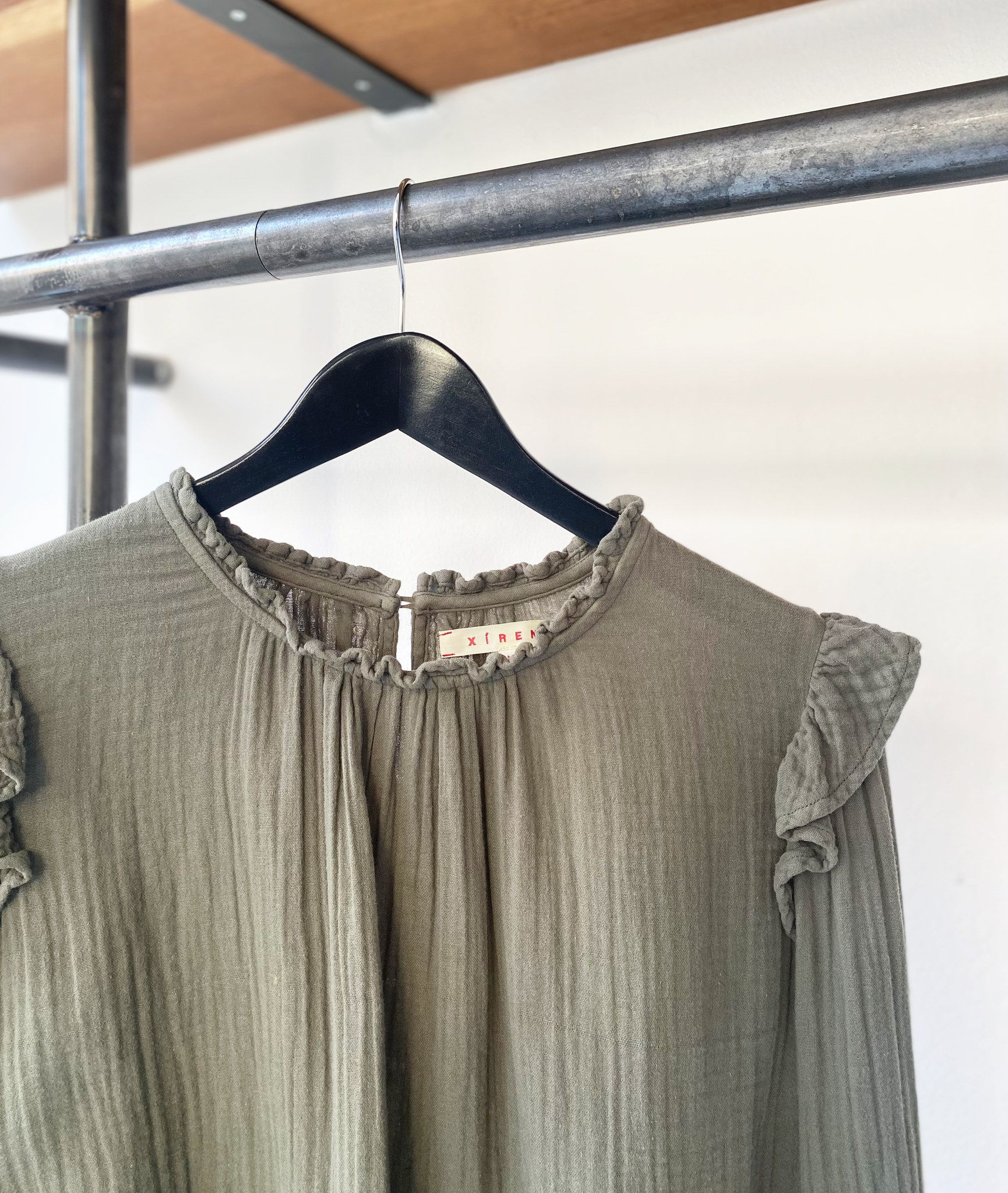 Xirena cotton khaki blouse size M