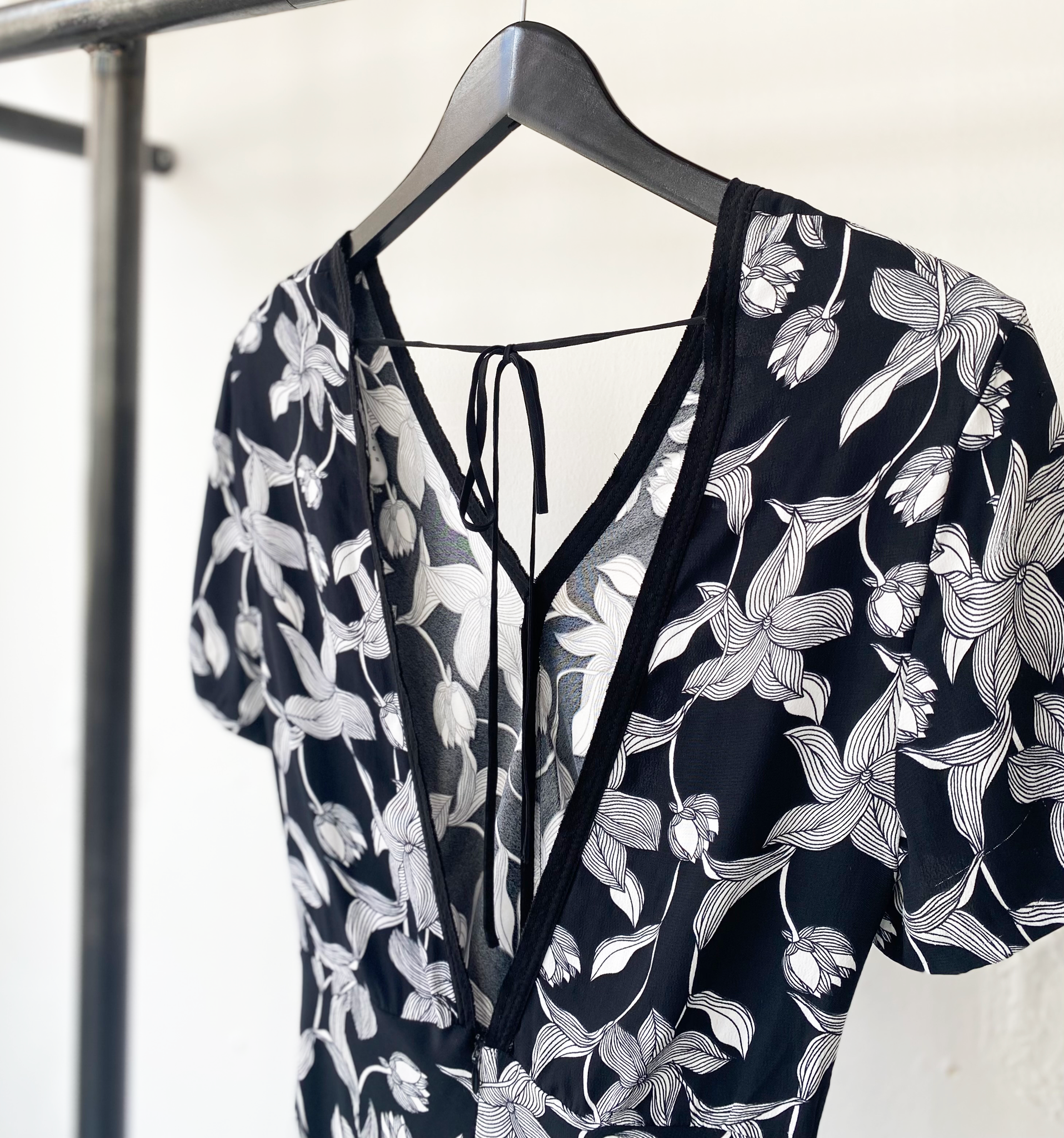 Sandro floral printed dress black-white size 2