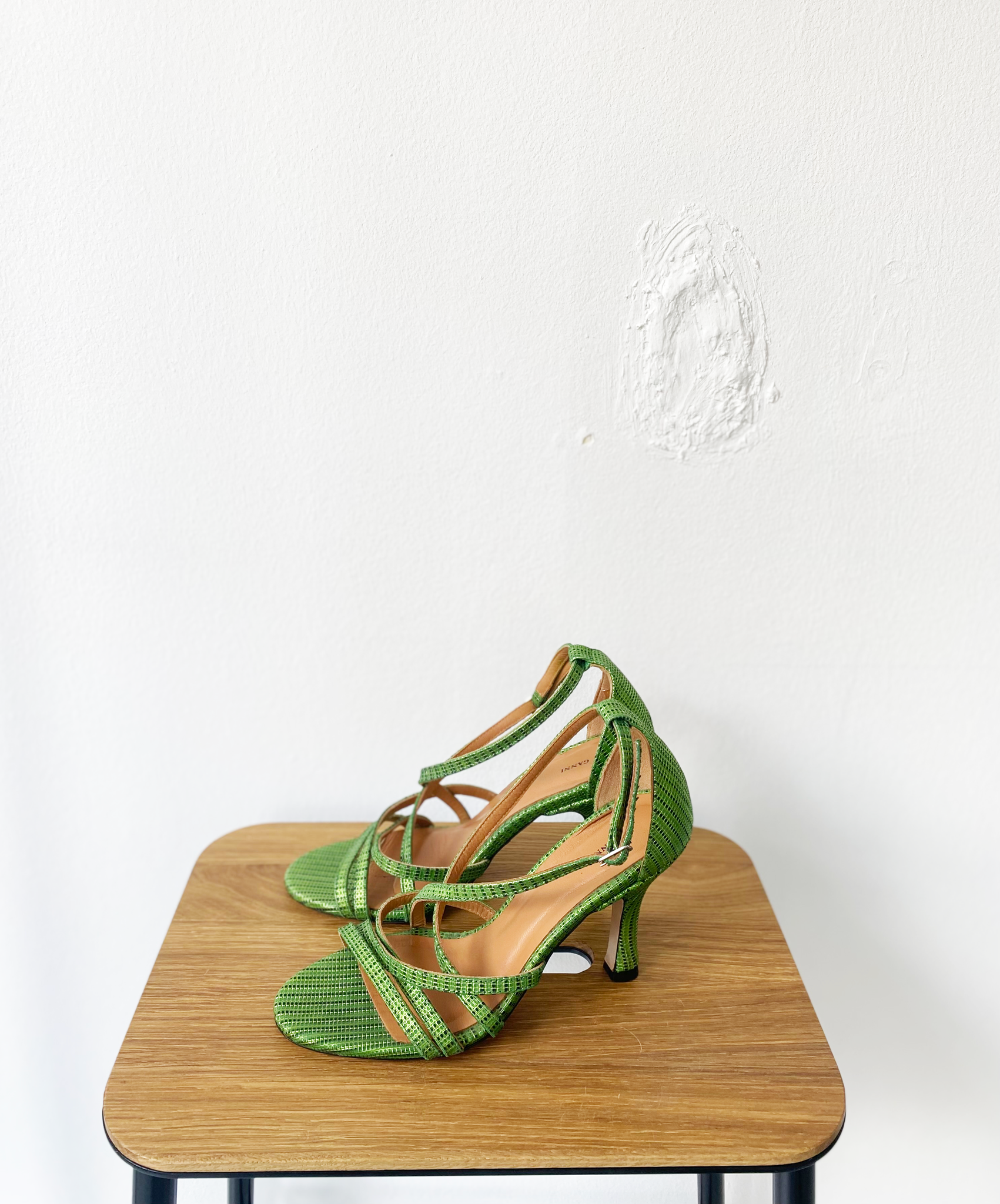 GANNI mettalized pumps size 37