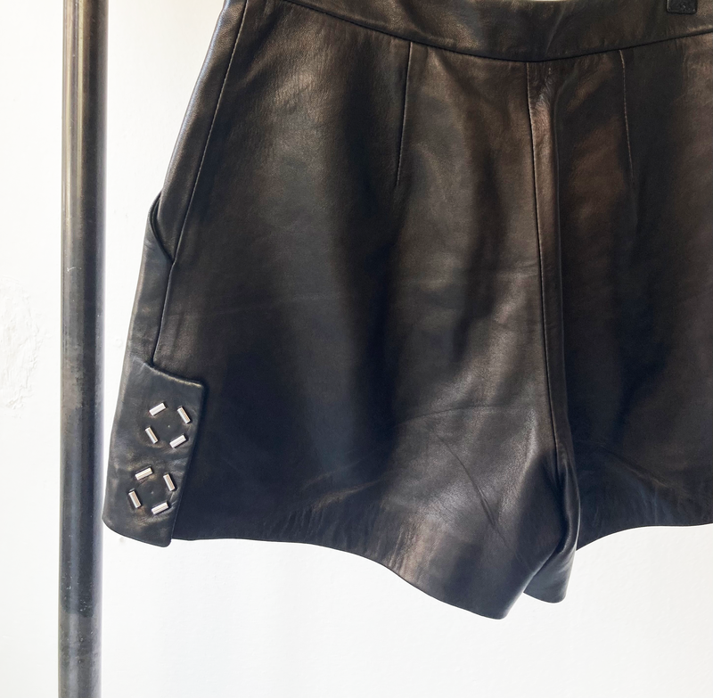 Mugler black leather shorts size fr36