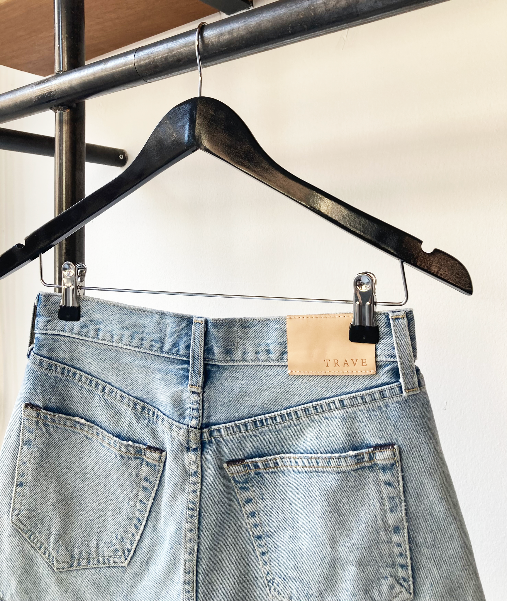 TRAVE allie wilde thing shorts size 25