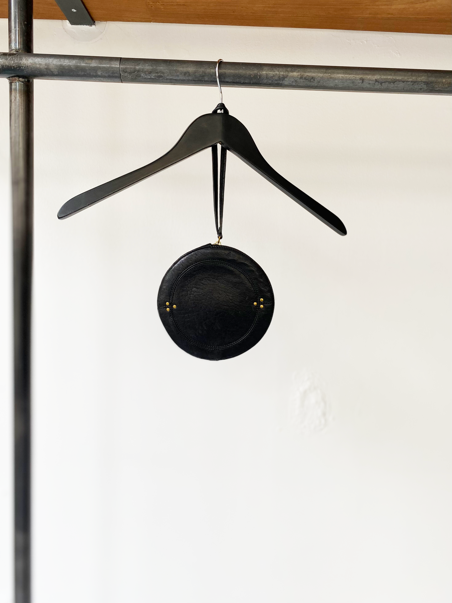 Dreyfuss leather round clutch