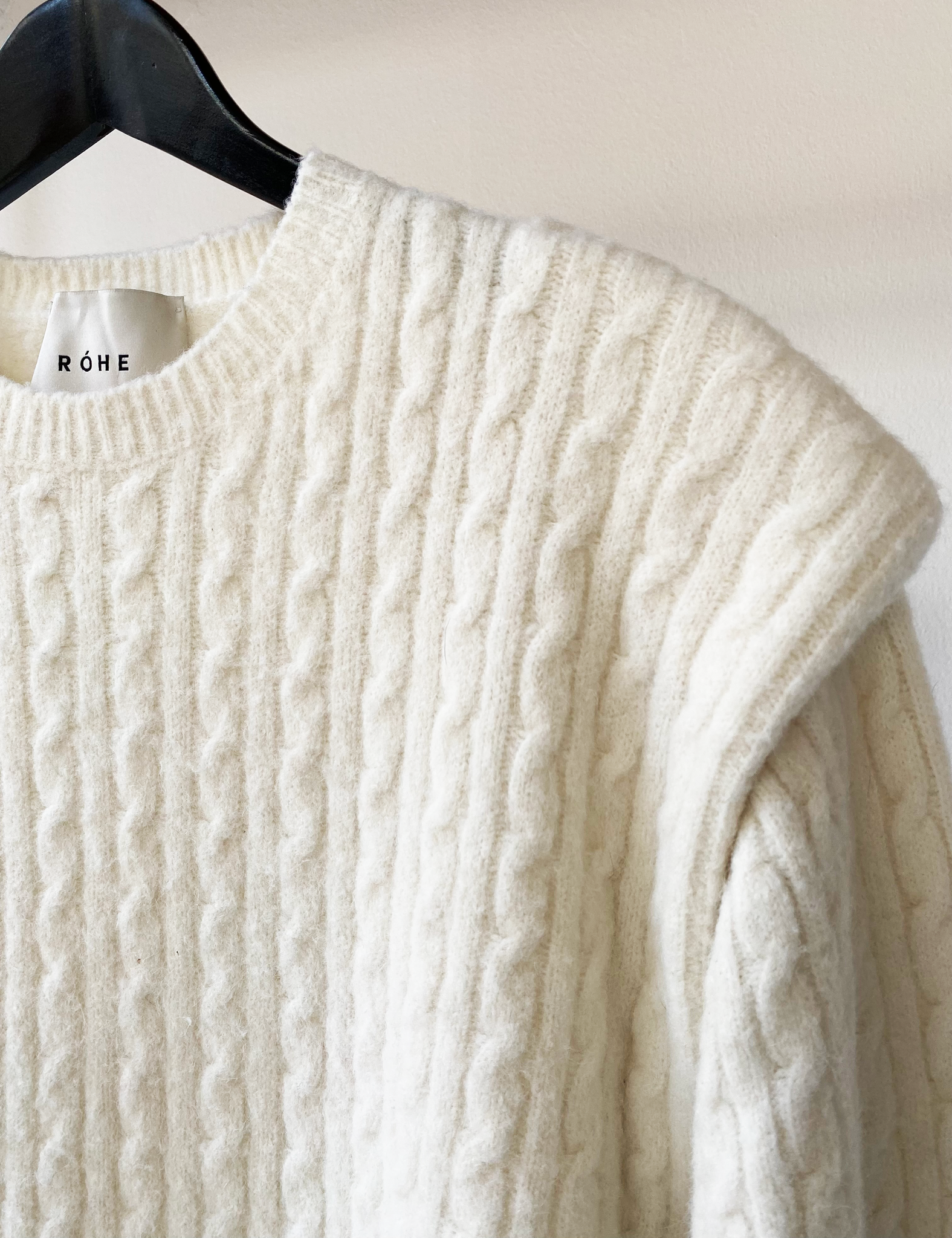 RÓHE shoulder padded cable knit size L