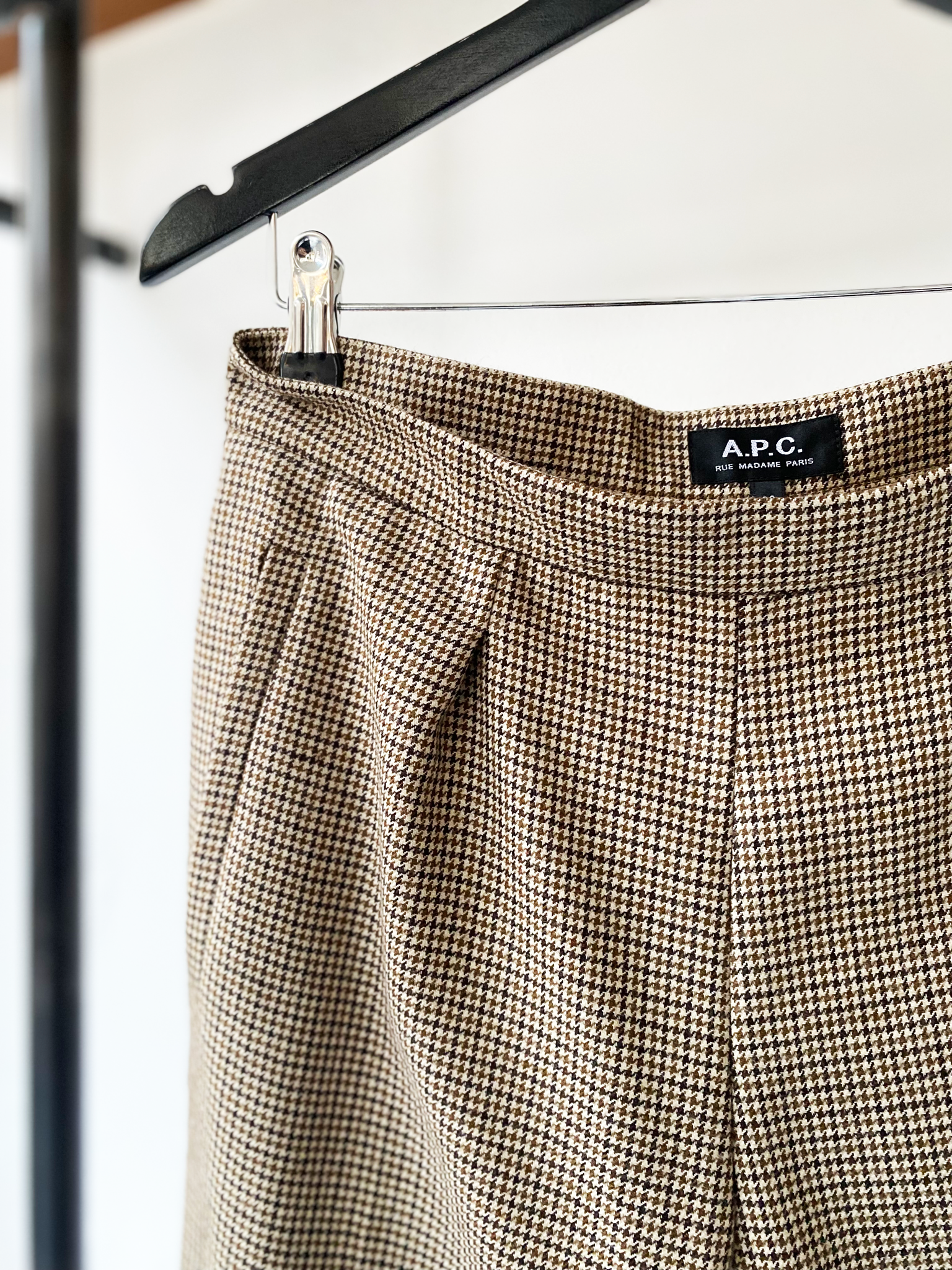 A.P.C. brown houndstooth motif trousers size 38
