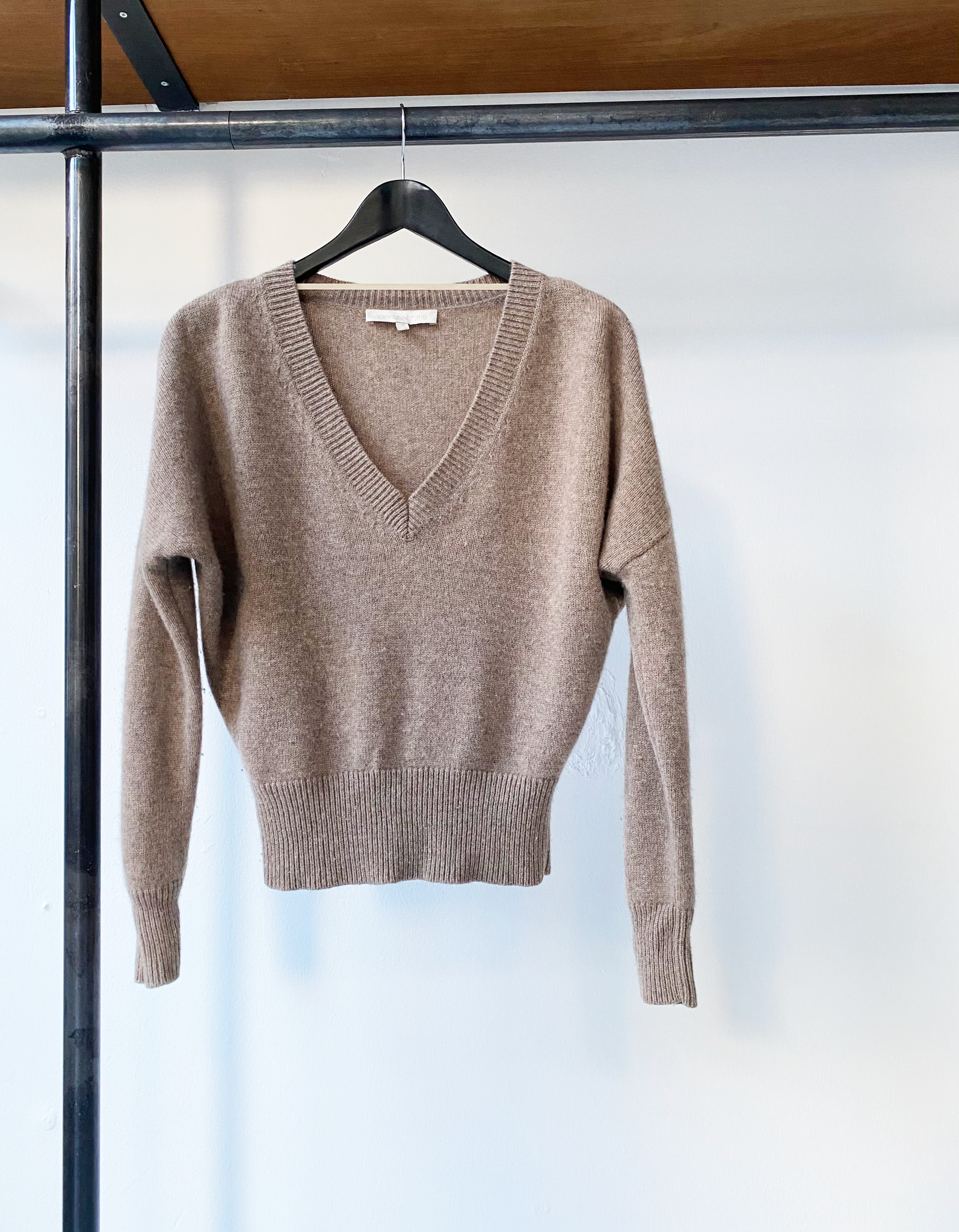 Vanessa Bruno v-necked wool and yao knit size S