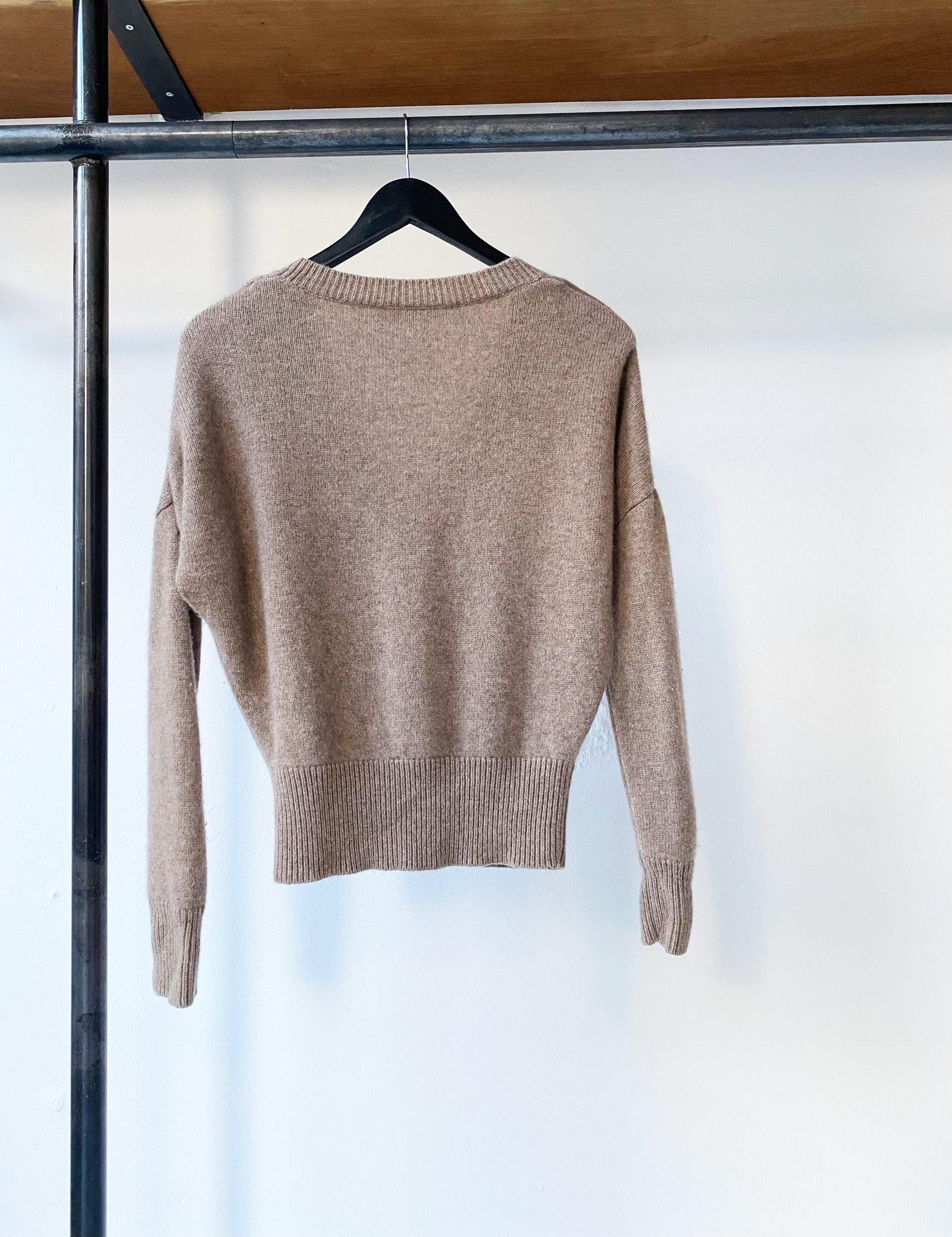Vanessa Bruno v-necked wool and yao knit size S