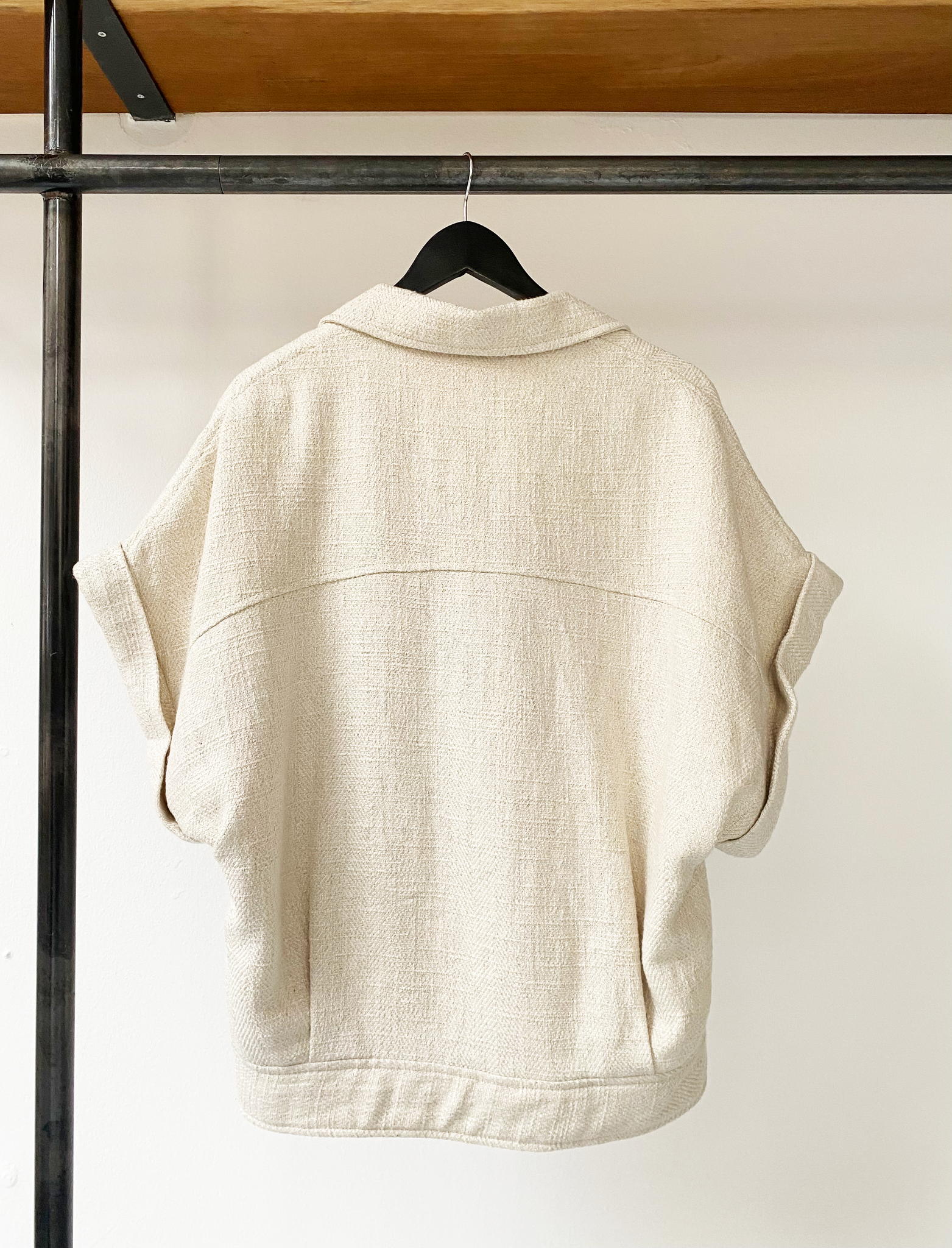 IRO ecru sleeveless jacket size 38