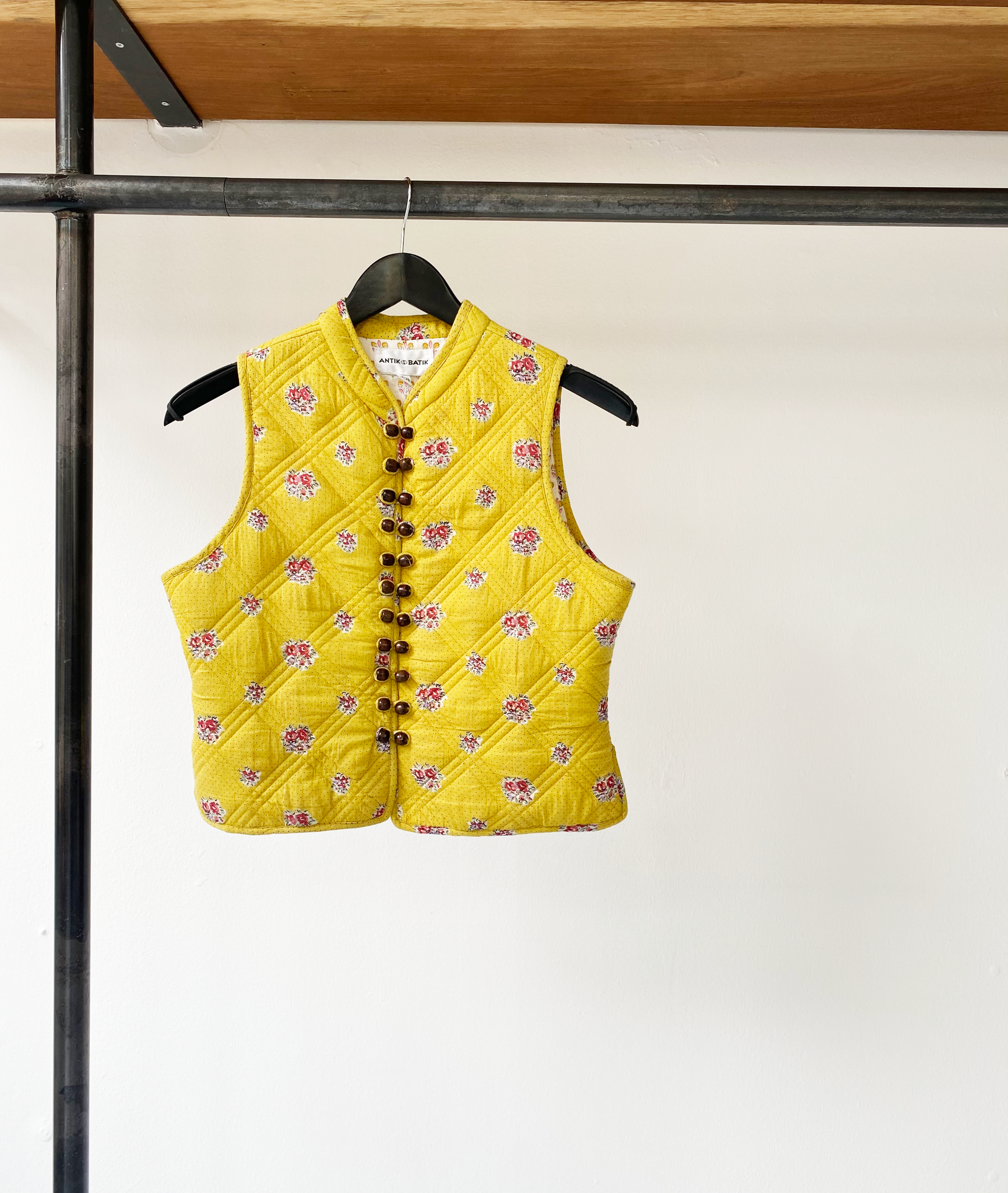 Antik Batik quilted floral vest size S