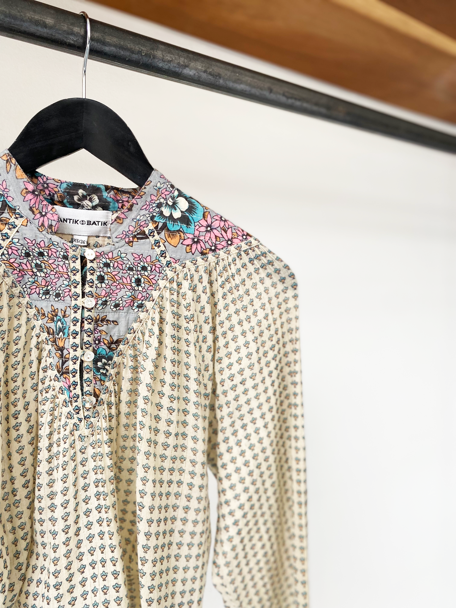 Antik Batik cotton metalized top size XS