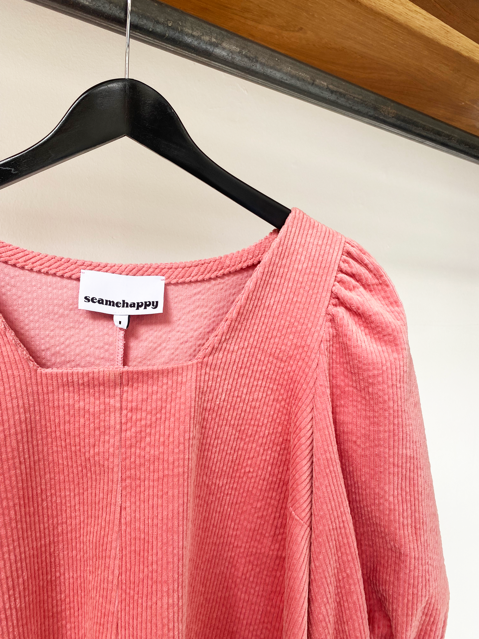 Sea Me Happy pink corduroy top size 36