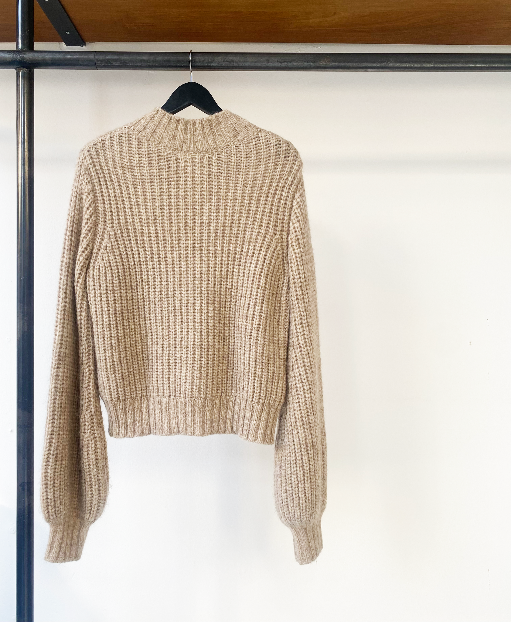 Dôen merino wool knit size M