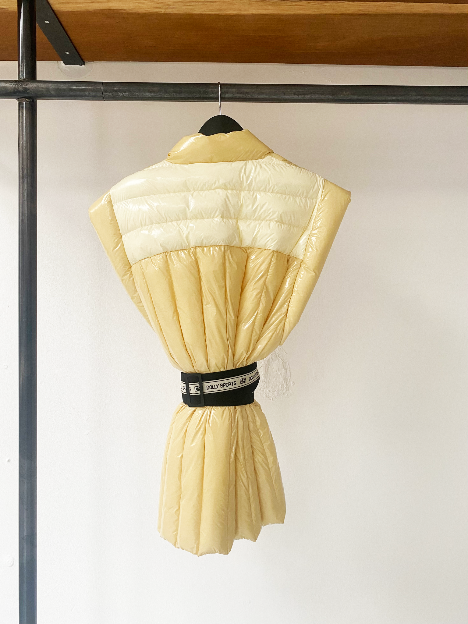 Dolly Sports belted bodywarmer one size