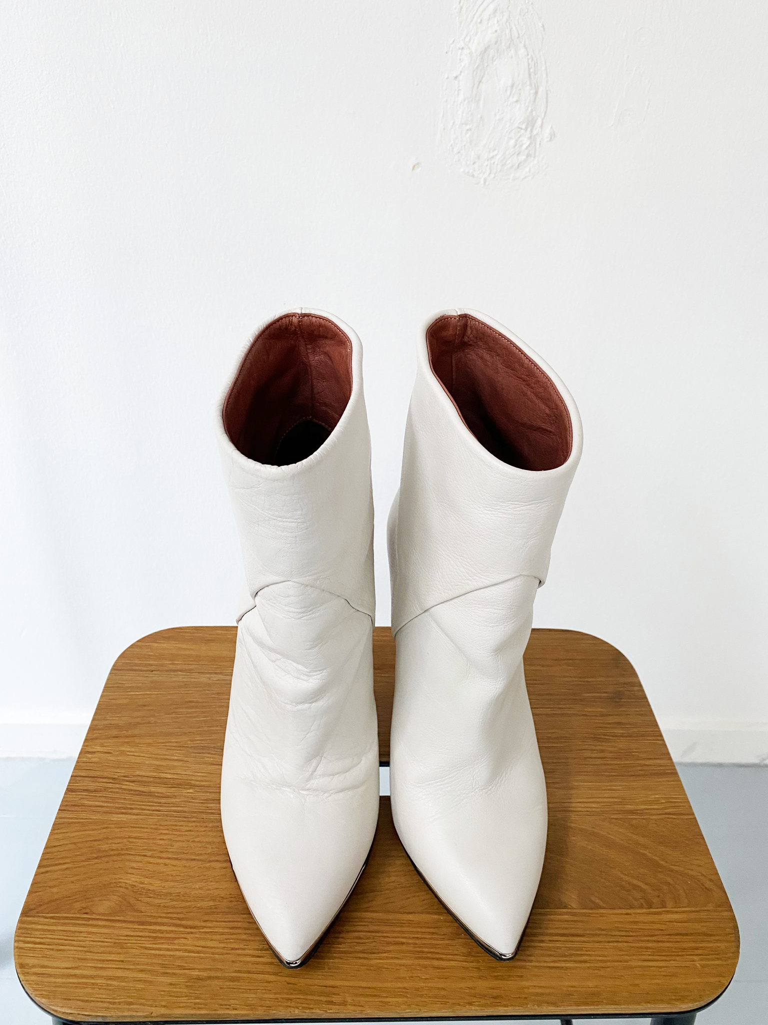 IRO off-white leather ankle boots size 38