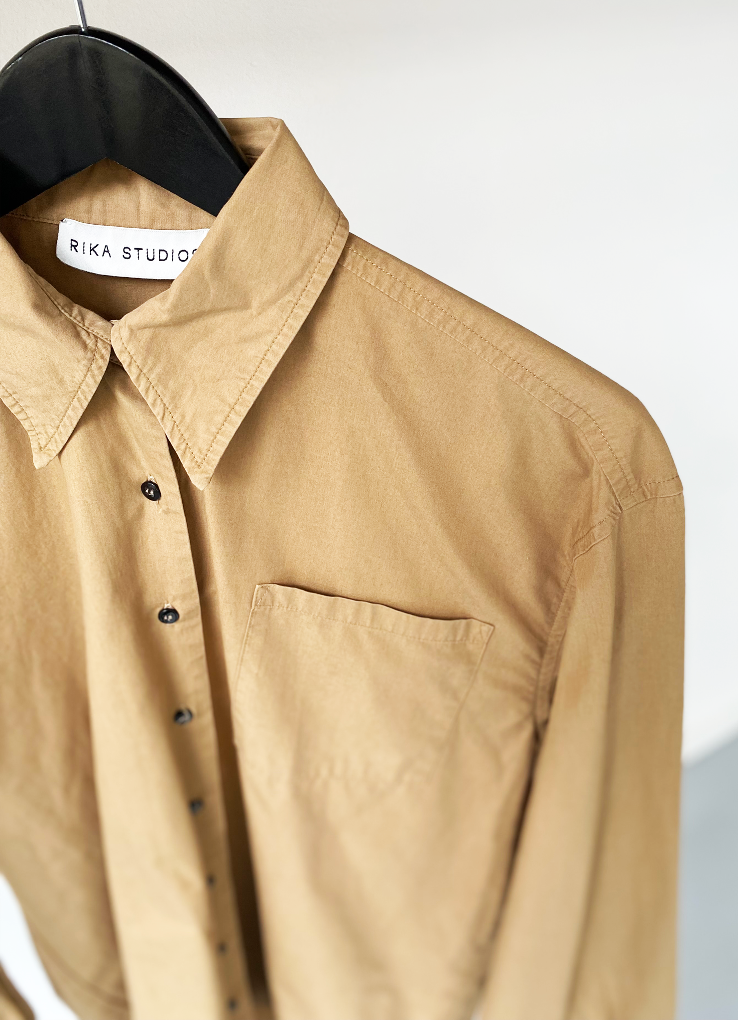 Rika Studios classic camel oversized shirt size S