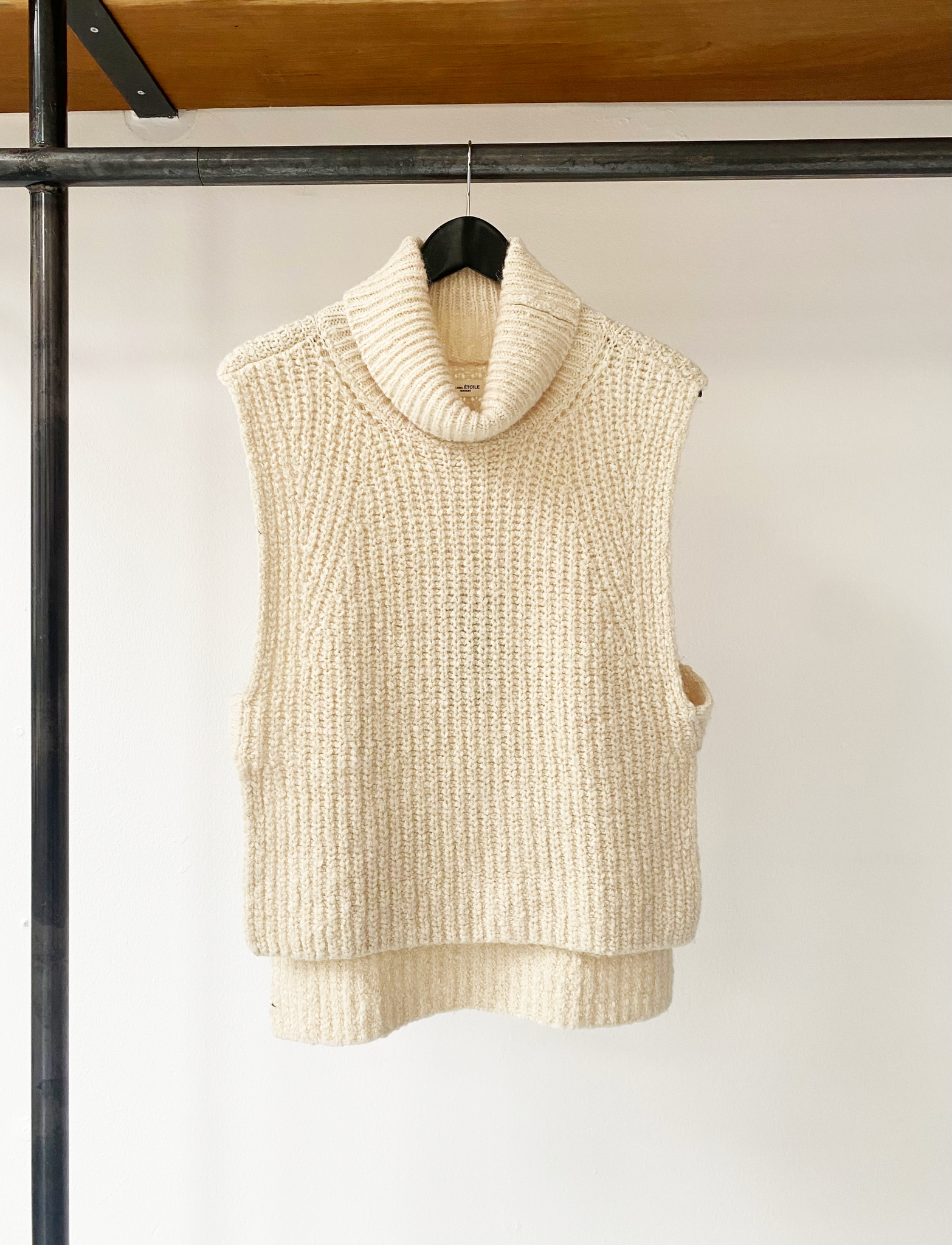 Isabel Marant Étoile cream-white sleeveless vest size 36