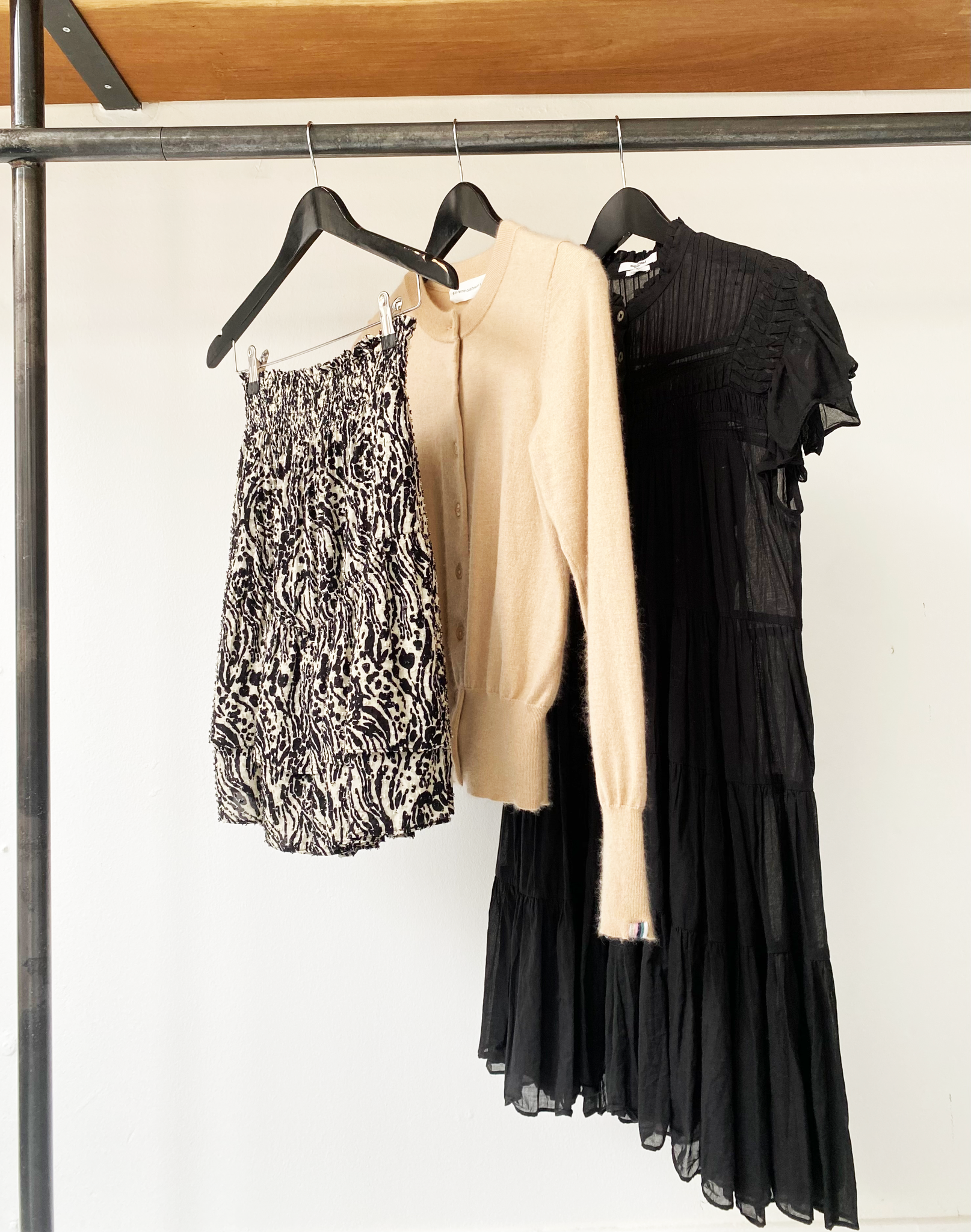 DANTE 6 pleated mettalized skirt size 2