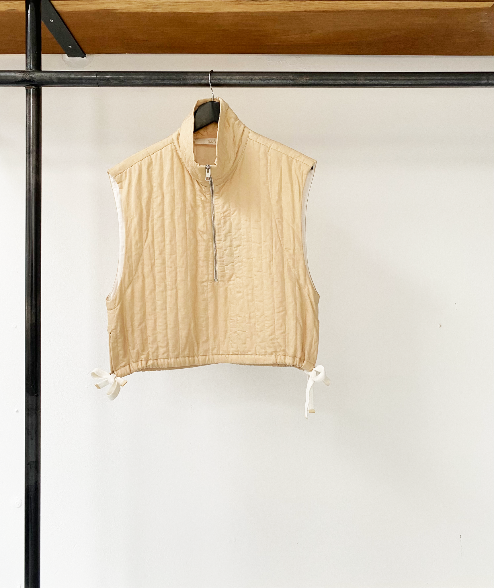 Tela9 camel collar vest size S