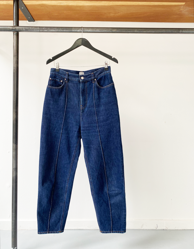 Totême tapered leg jeans size 28/30