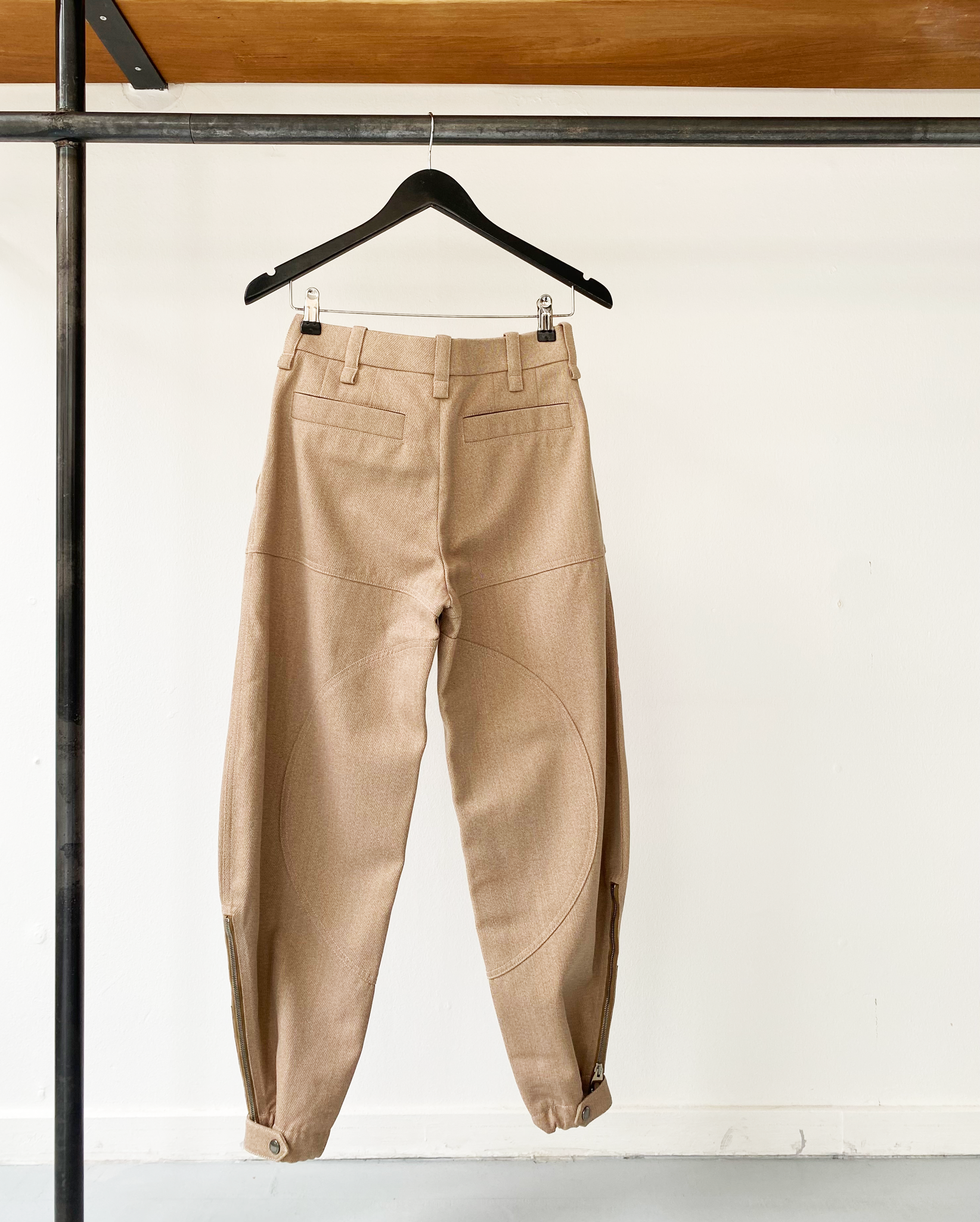 Chloé Chloé beige wool pegged pants size 36