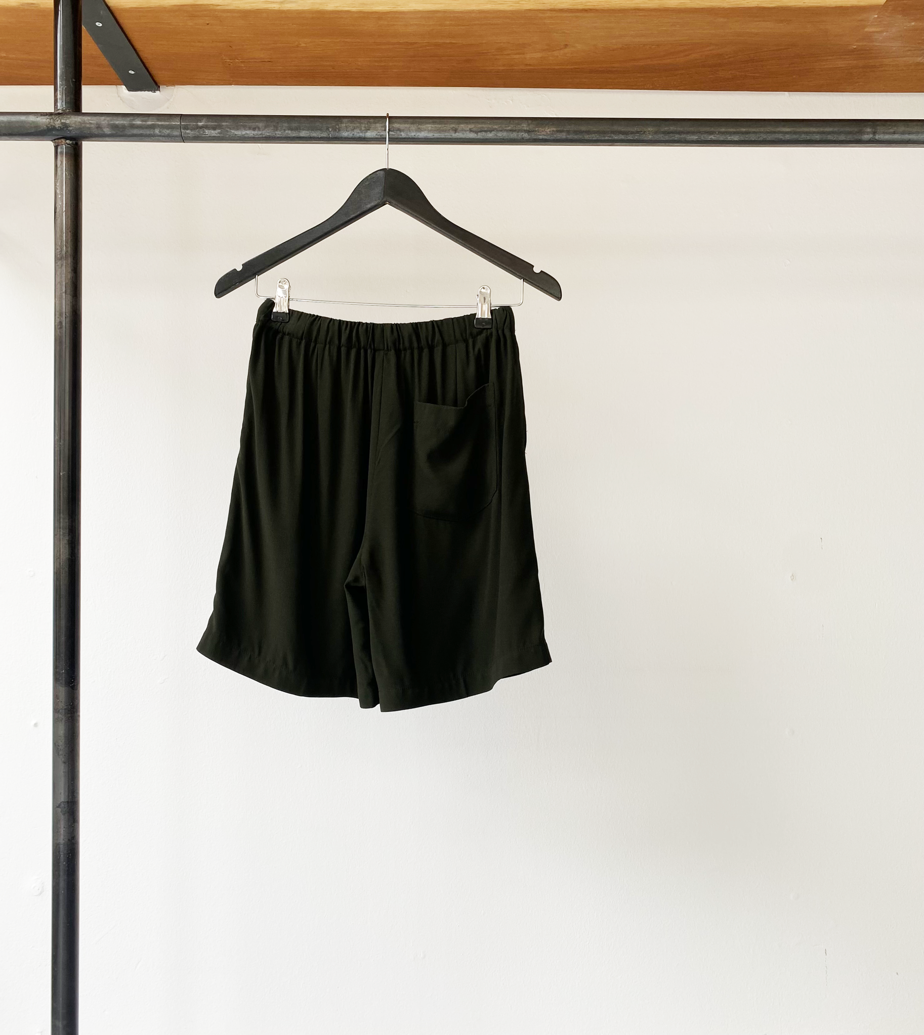 Dries van Noten green viscose shorts size 36