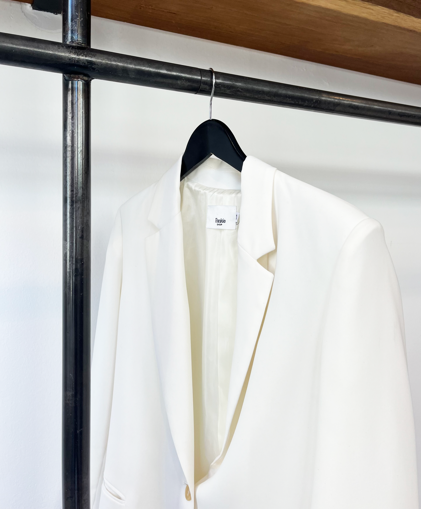 The Frankie Shop crips white blazer size XS