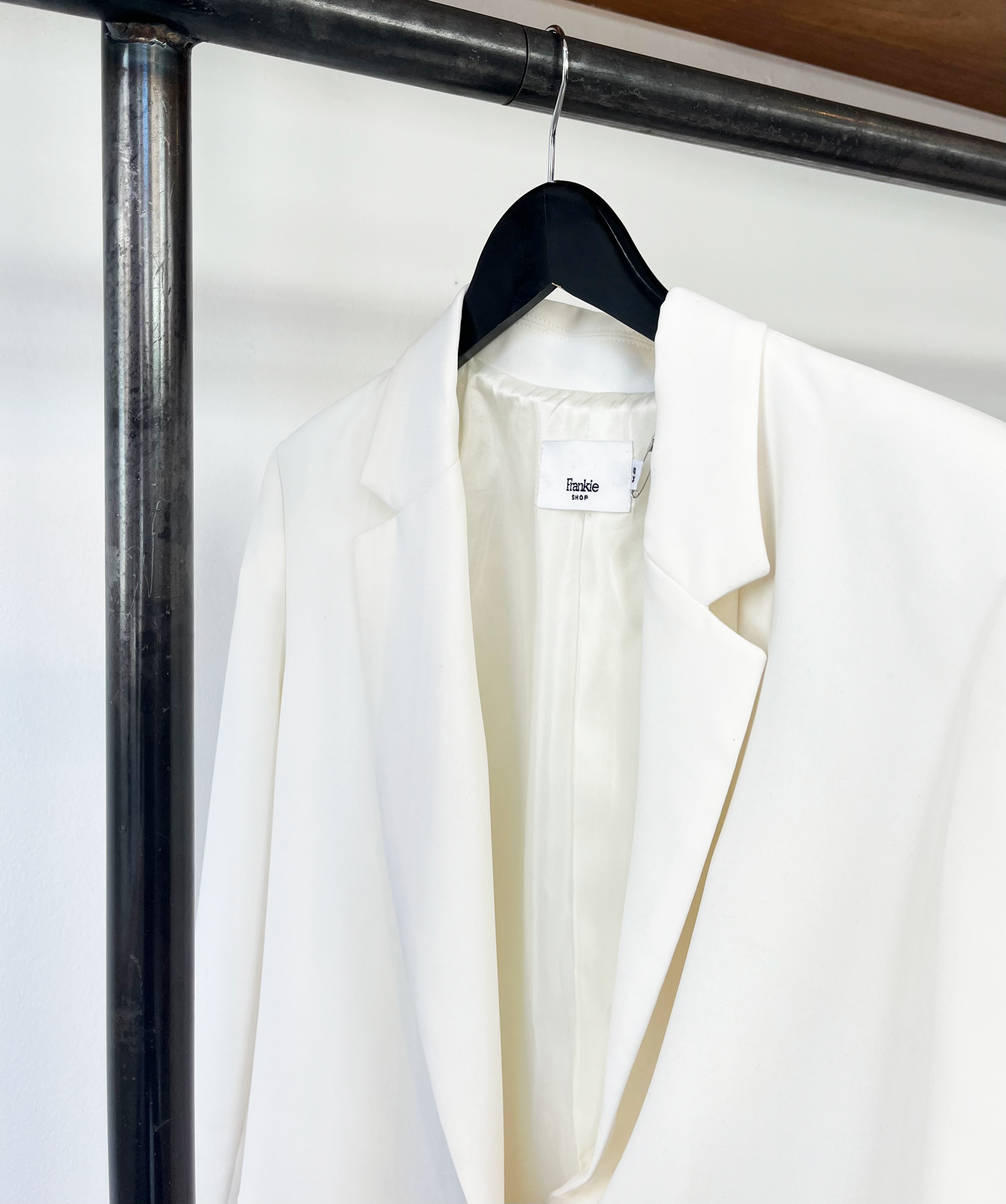 The Frankie Shop crips white blazer size XS