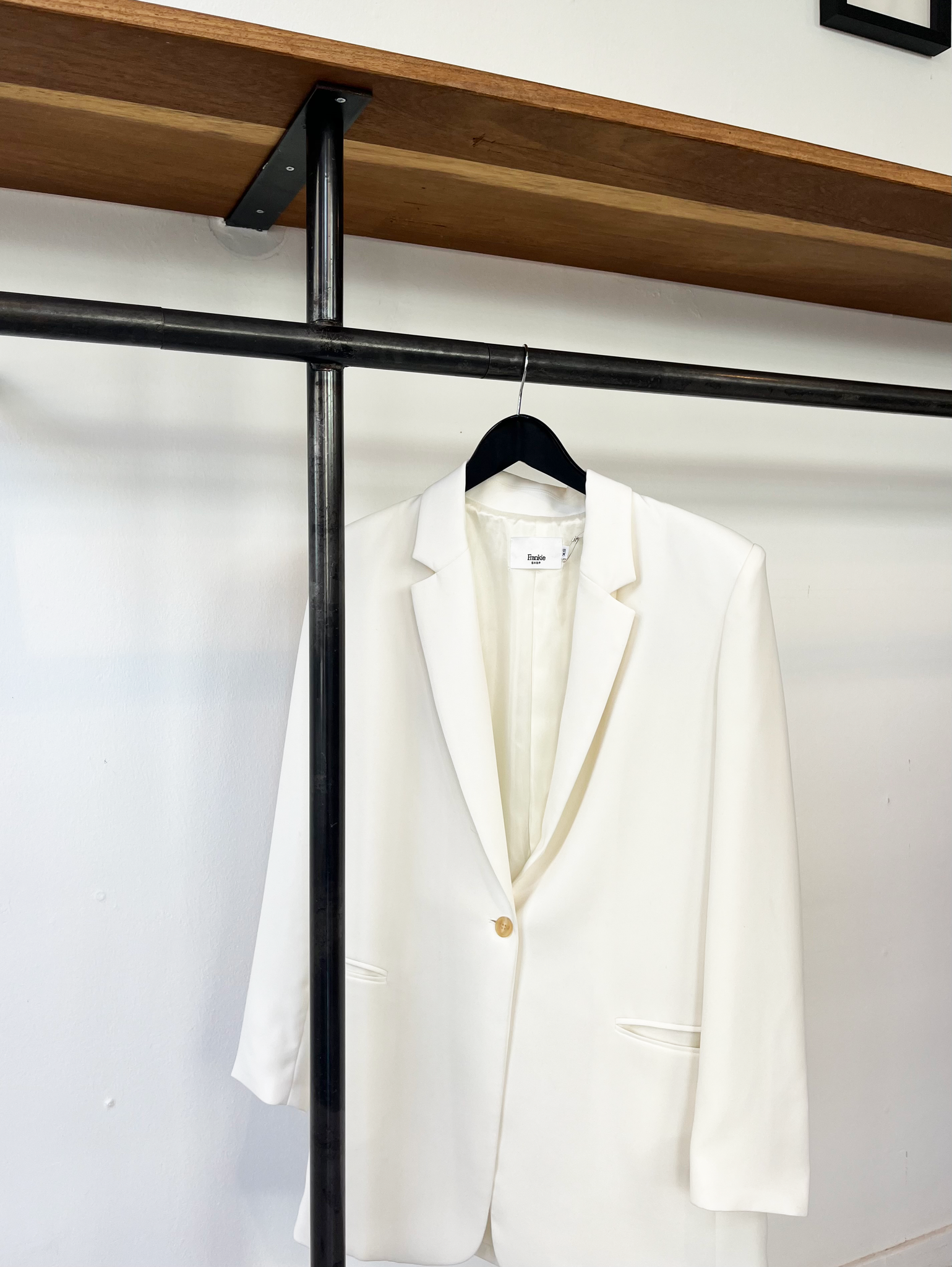 The Frankie Shop crips white blazer size XS