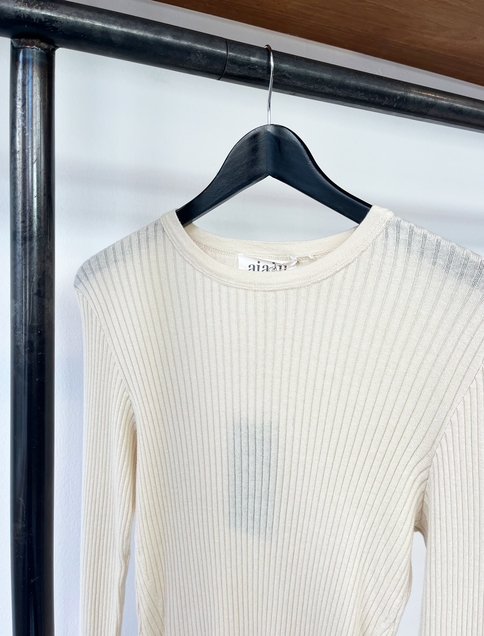 Aiayu knitted rib sweater size M