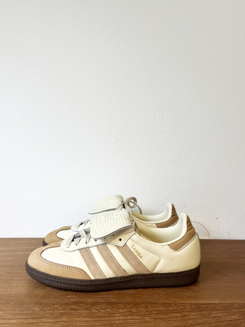 Adidas camel samba sneakers size 40