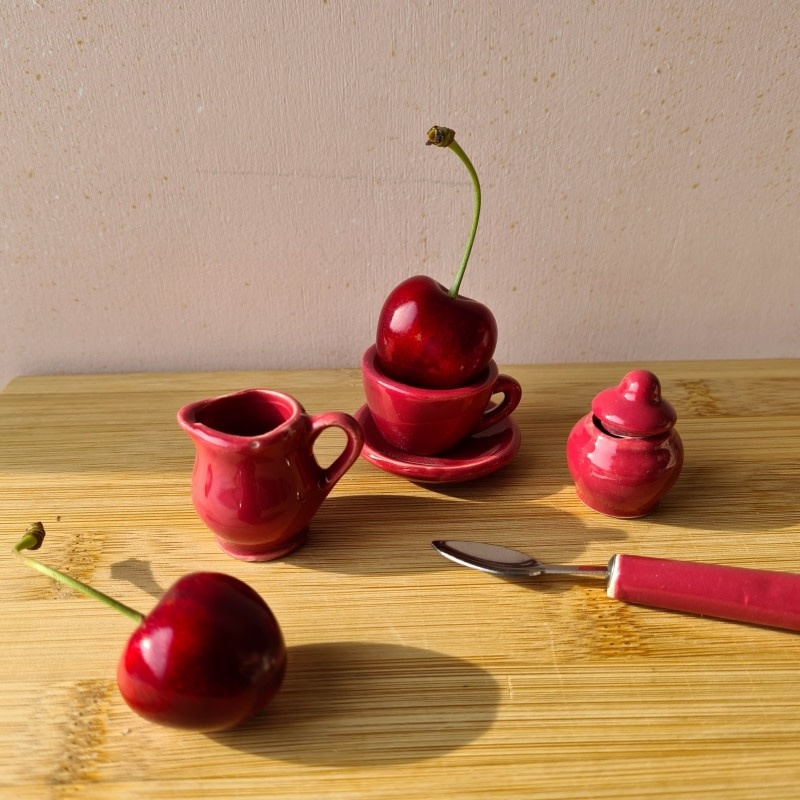 Egmont Toys-Theeset Porselein Cherry / (mini theeset)