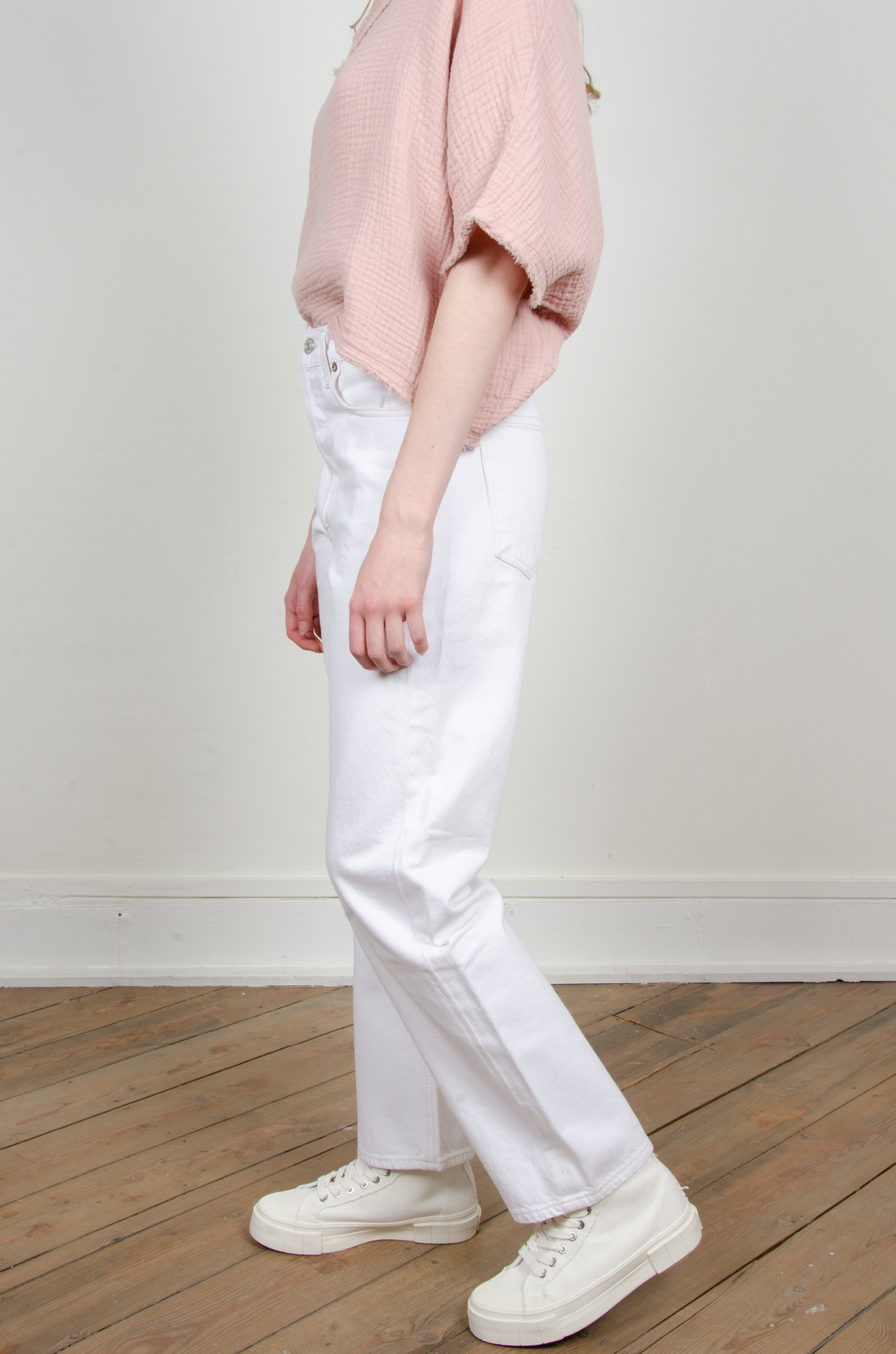 90'S JEANS IN BEHOLD-2