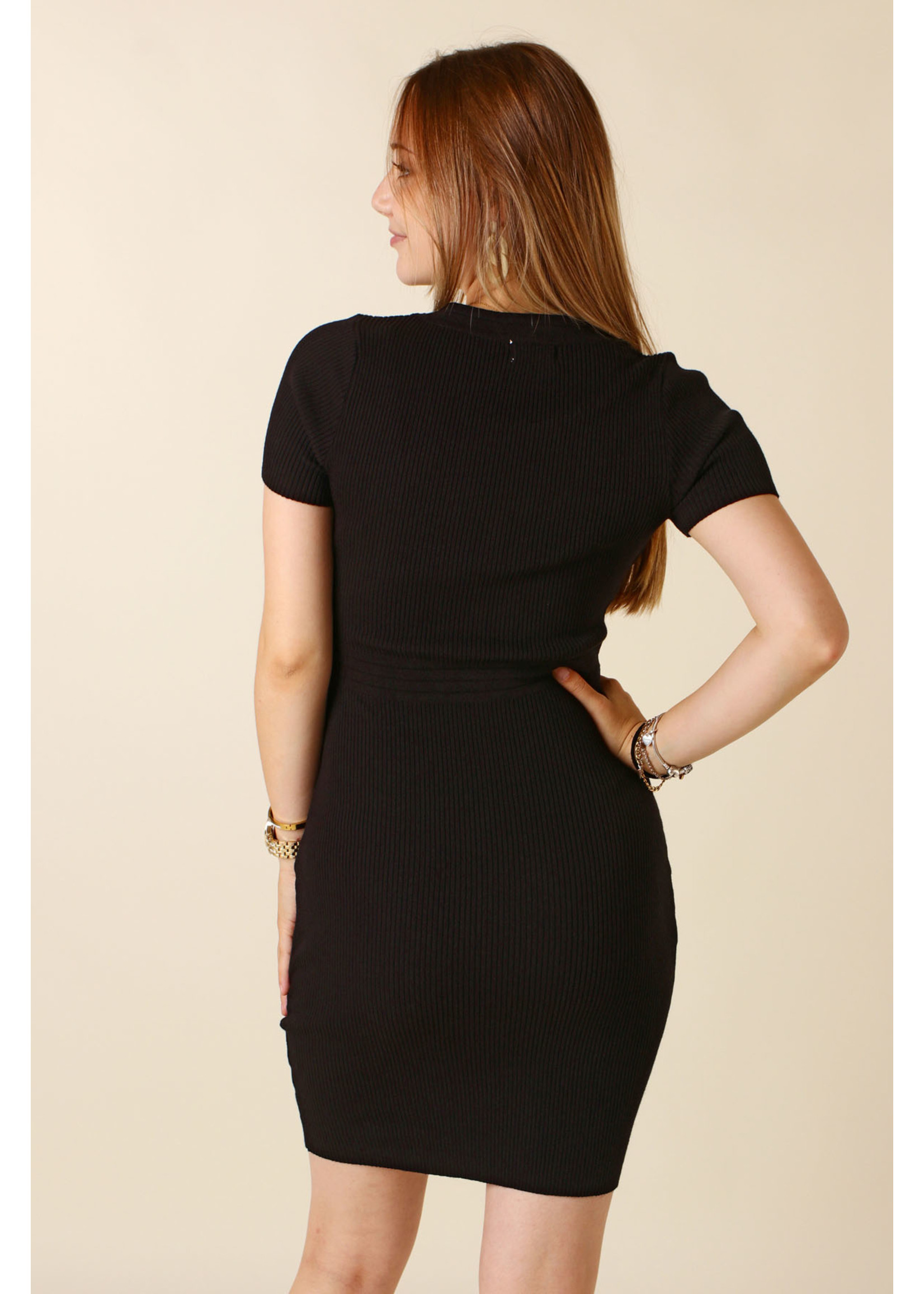 Moocci Fitted Dress Four Buttons
