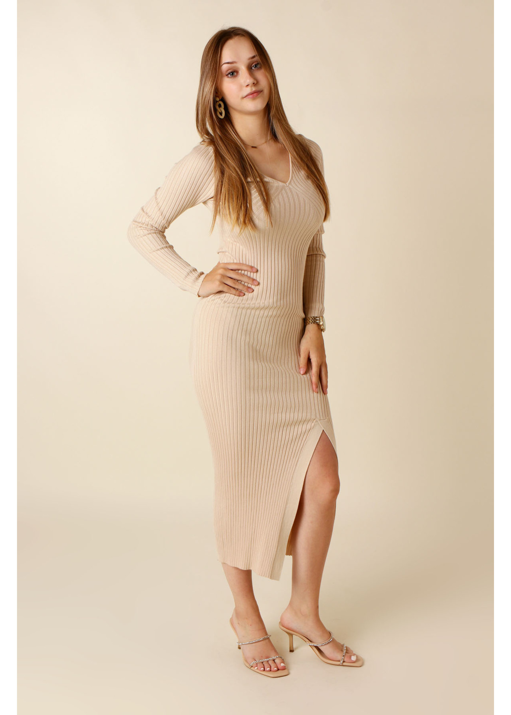 Moocci Dress Long Split - BEIGE