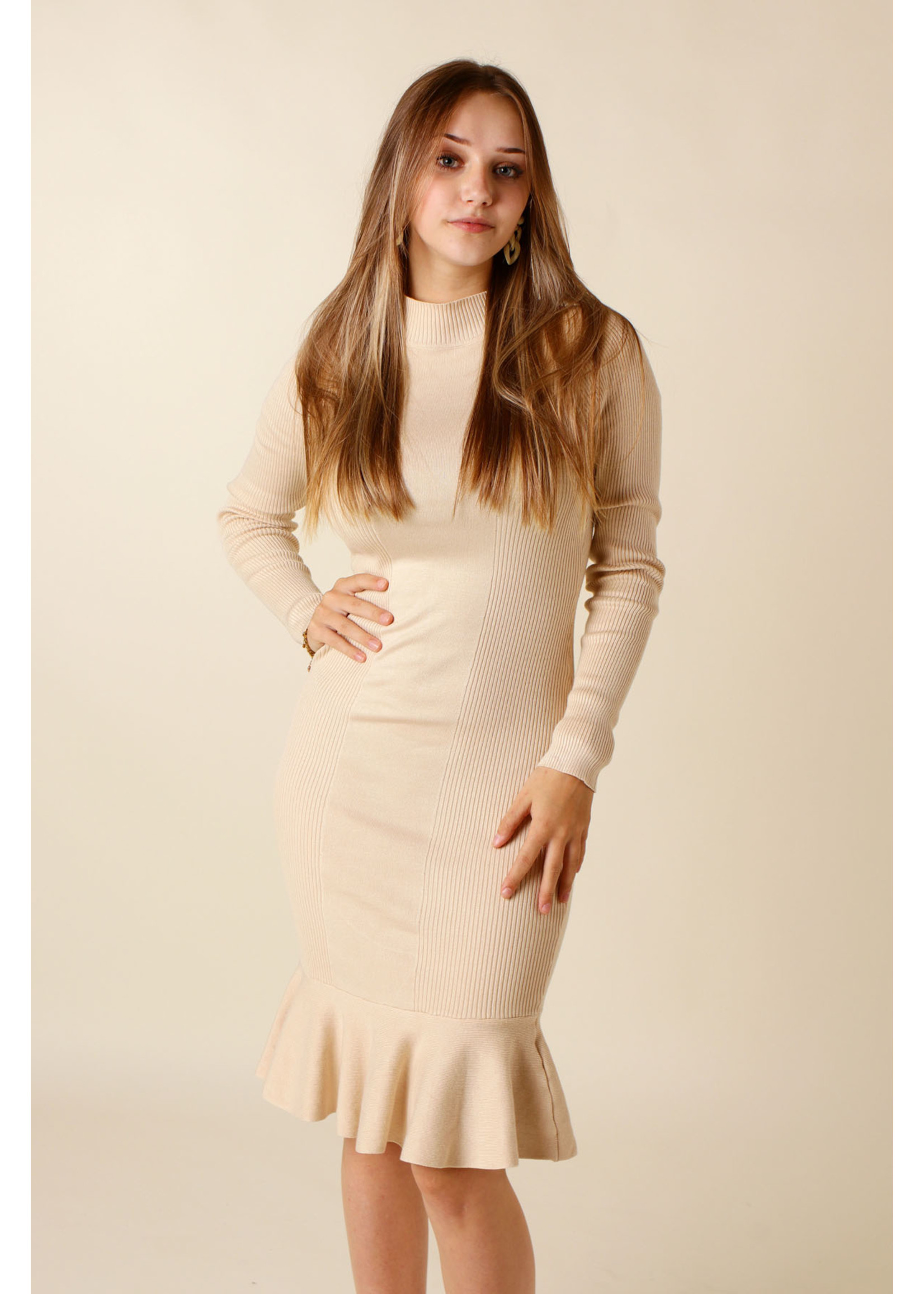 Moocci Dress Bottom Collar - BEIGE